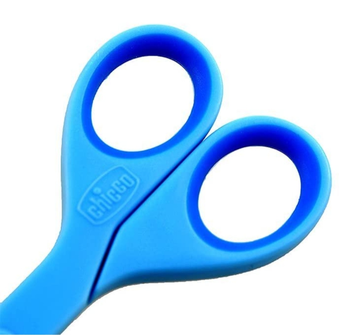 Find Chicco Child & Baby Manicure Set Scissors Nail Filer & Clippers –  Essentials.lk